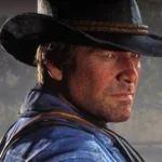 Arthur Morgan nhìn lại qua vai trong Red Dead Redemption 2, trên nền phong cảnh hoang dã.
