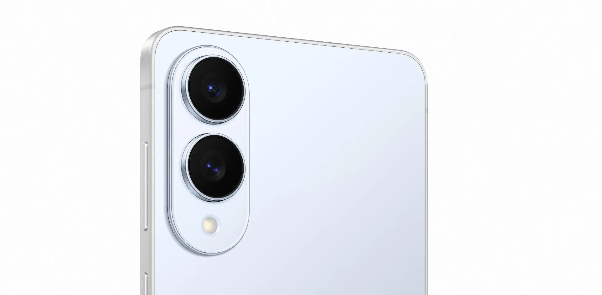 Cận cảnh cụm camera phía sau của Samsung Galaxy S25 Edge, cho thấy thiết kế và bố trí các ống kính.