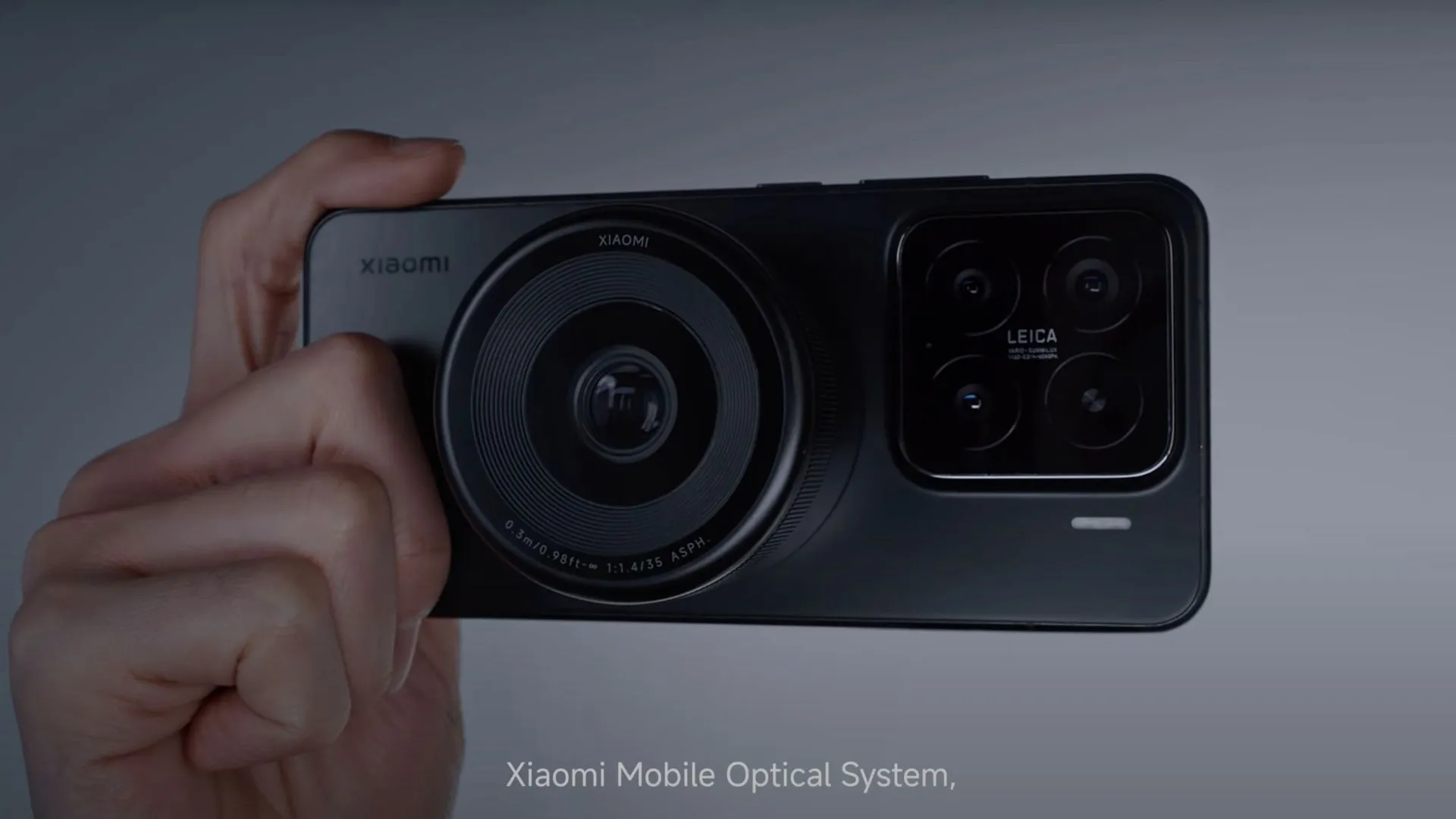 Điện thoại concept Xiaomi trình diễn hệ thống quang học mô-đun MOS tại MWC 2025