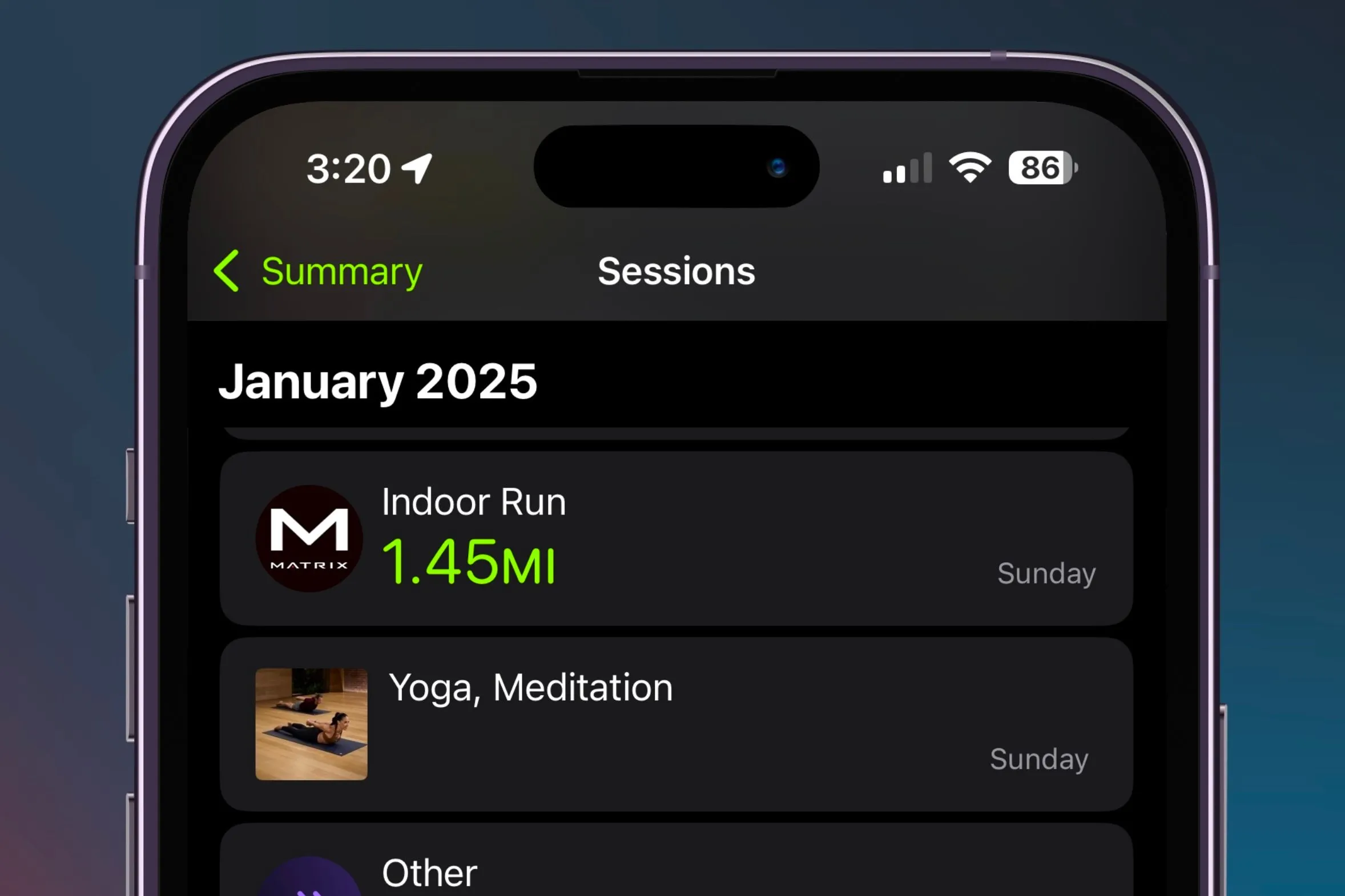 Dữ liệu bài tập được ghi lại từ thiết bị gym kết nối Apple Watch hiển thị trên màn hình iPhone.