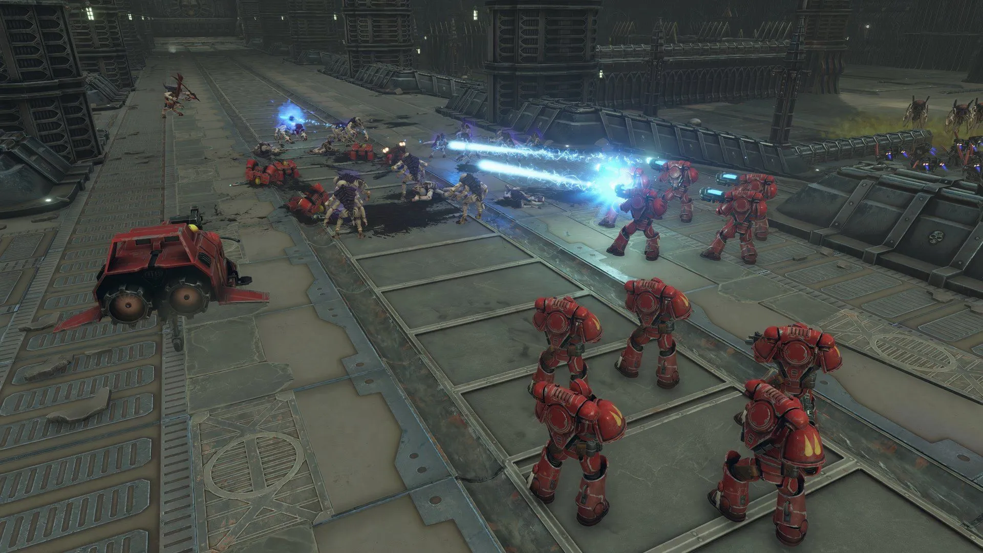 Hình ảnh trong game Warhammer 40,000: Battlesector với các đơn vị quân chiến đấu trên bản đồ