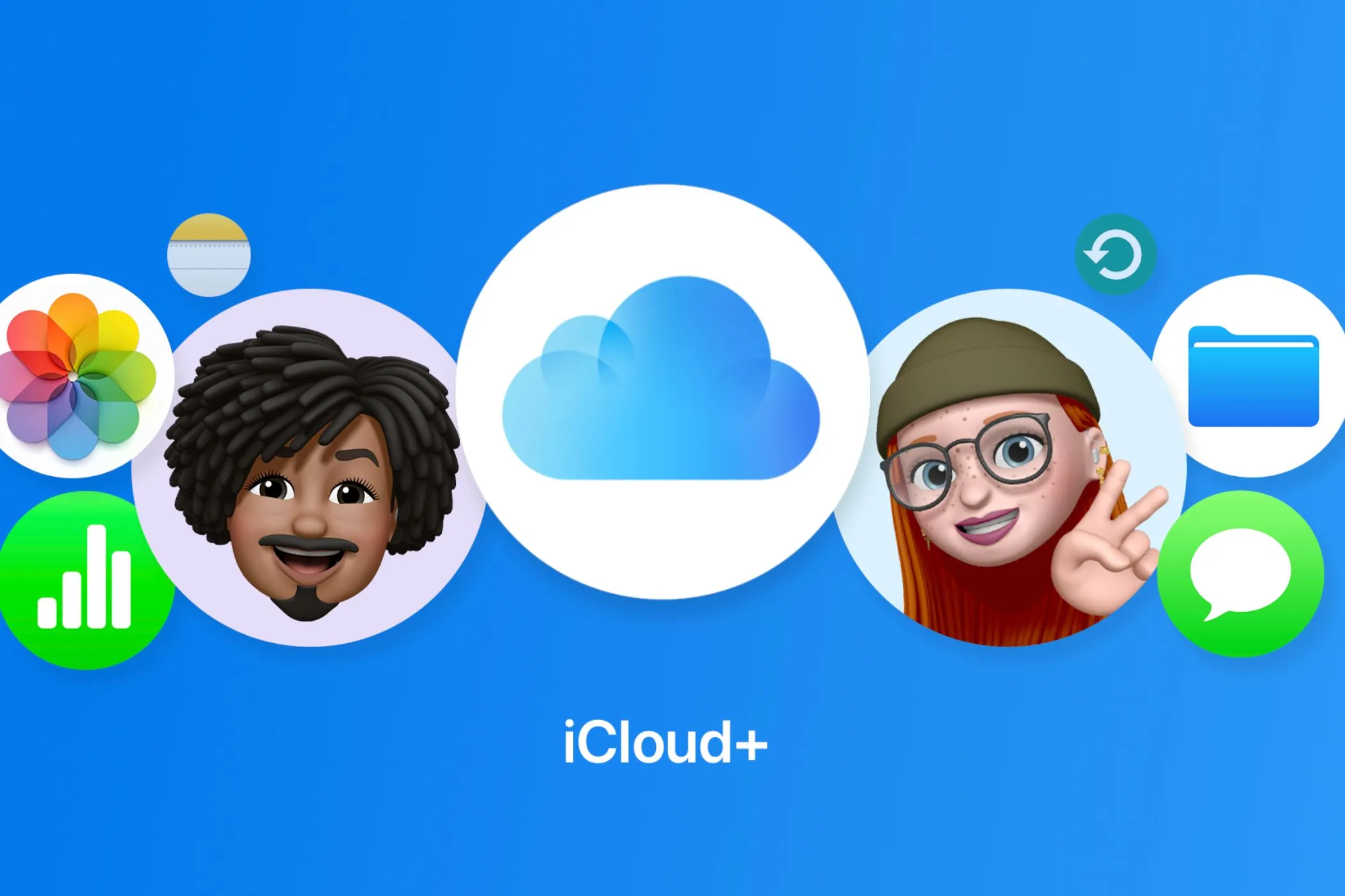 Logo iCloud+ trên website Apple, thể hiện tính năng lưu trữ đám mây an toàn và tiện lợi khi chia sẻ trong Family Sharing.