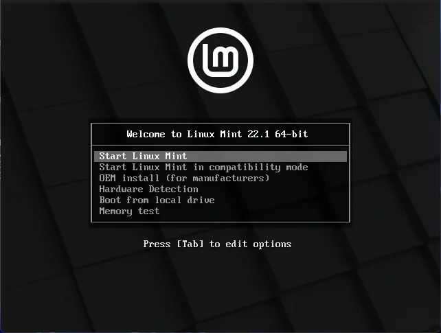 Màn hình khởi động GRUB của Linux Mint ở chế độ Live, hiển thị các tùy chọn boot từ USB để cài đặt hệ điều hành.