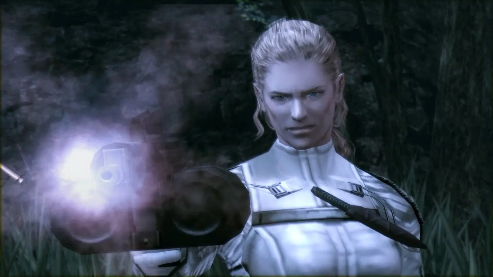 The Boss đang bắn súng về phía camera trong Metal Gear Solid 3 Snake Eater, thể hiện sự quyết đoán