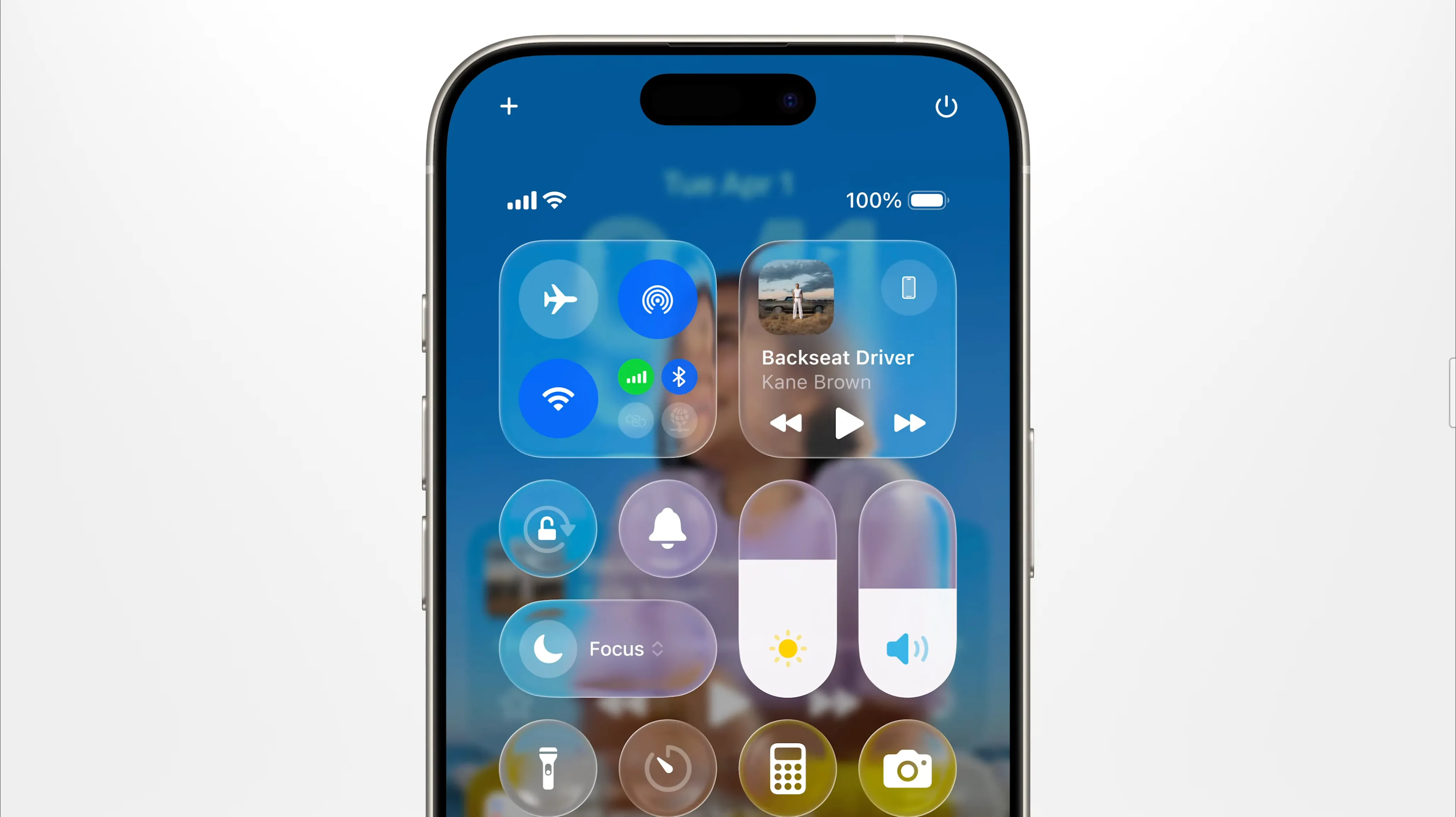 Trung tâm điều khiển iOS 26 với thiết kế Liquid Glass