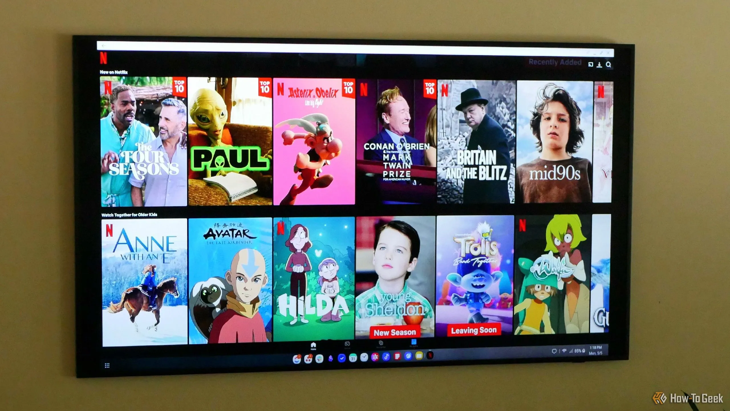Ứng dụng Netflix hiển thị trên Smart TV Samsung Frame thông qua Samsung DeX, minh họa cách người dùng tận dụng thiết bị để xem giải trí trực tuyến.